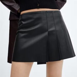 MANGO pleated faux leather mini skirt size M